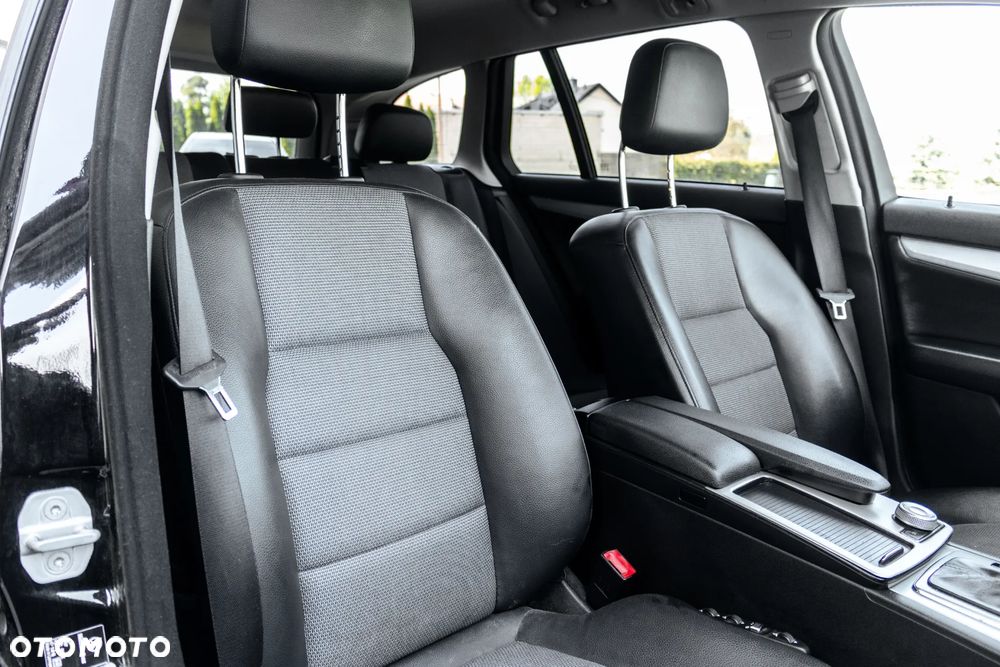 Mercedes-Benz Klasa C 250 CDI BlueEff Avantgarde 4-Matic - 34