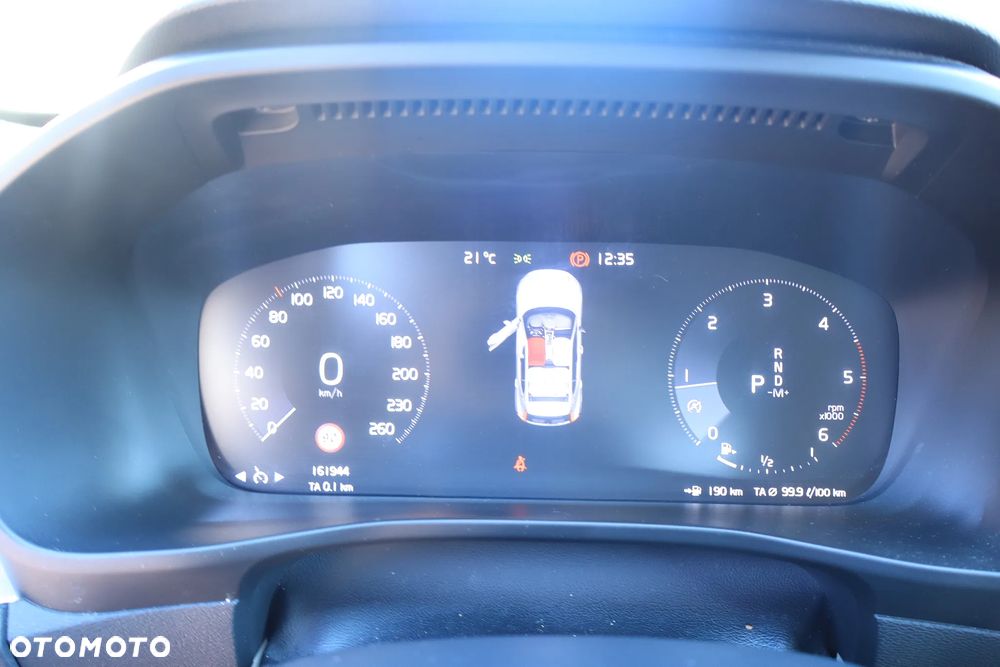 Volvo XC 40 D3 Momentum Pro - 5