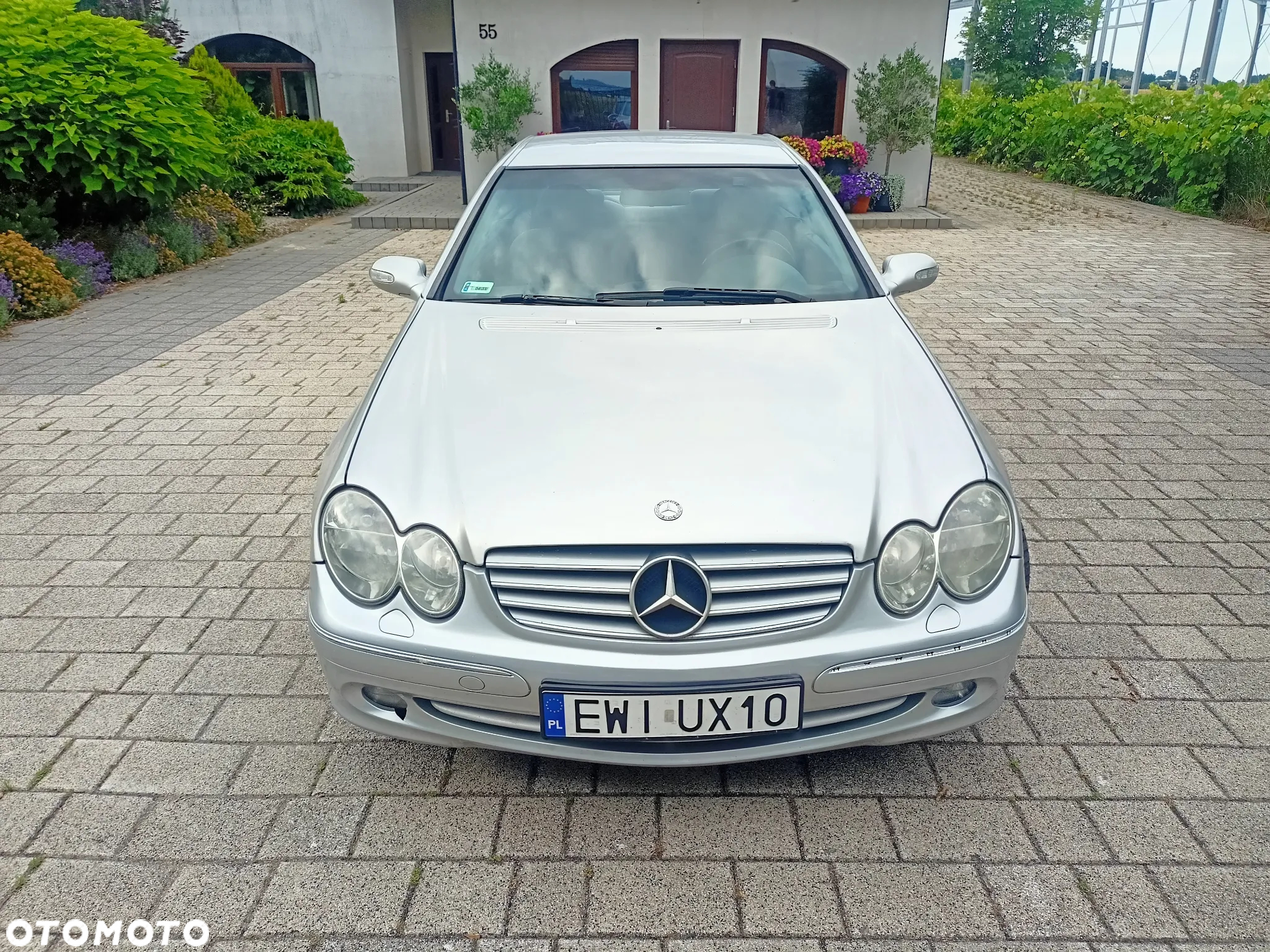Mercedes-Benz CLK - 12