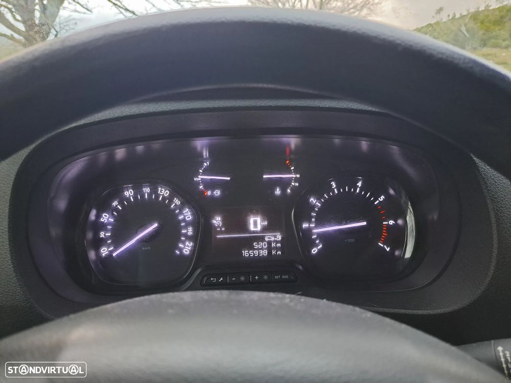 Peugeot Espert 2.0 HDI - 19