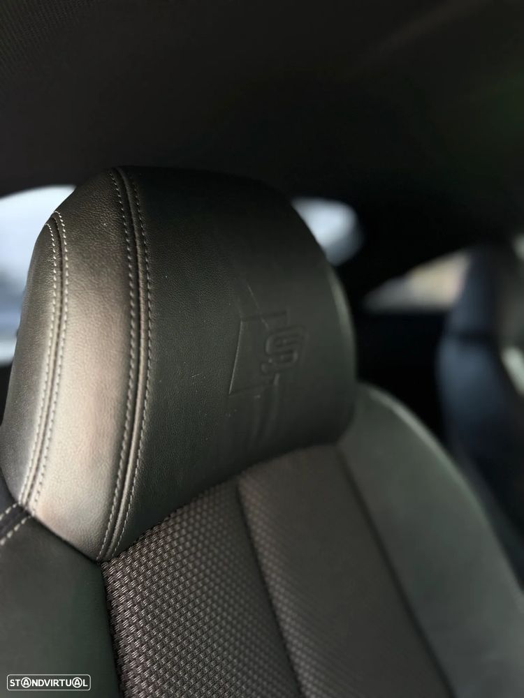 Audi TT Coupé 2.0 TDI S-line - 20