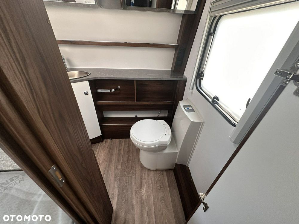 Inny Fendt Diamant 560 DW - 18