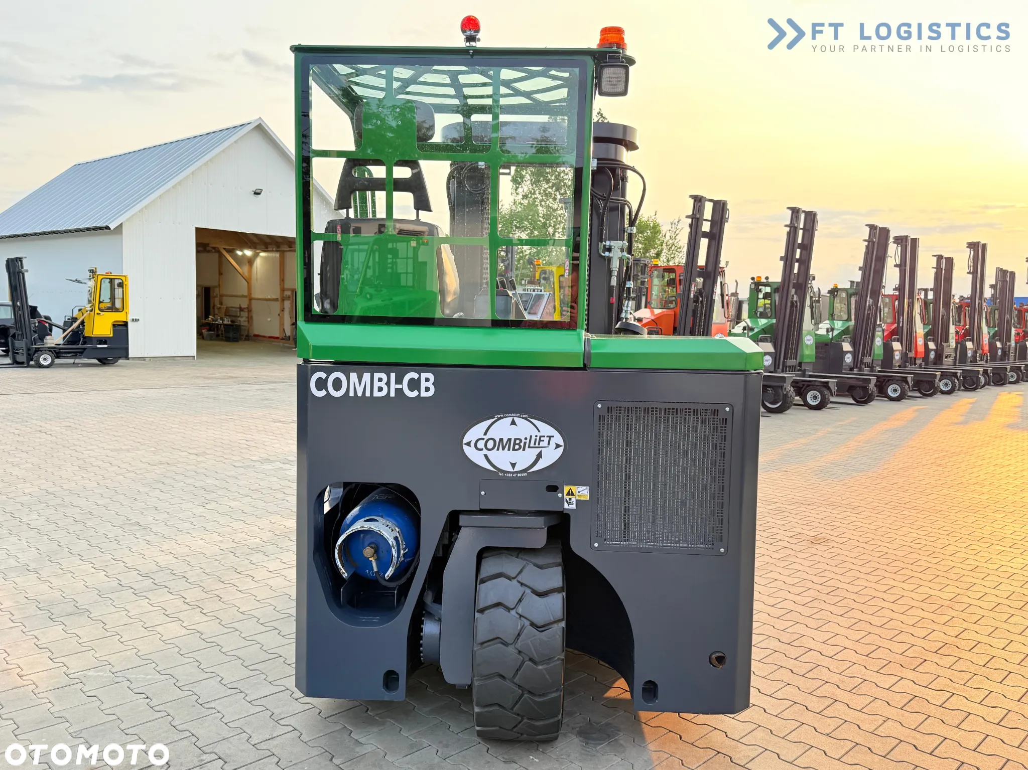Combilift C4000CB / TRIPLEX - 5200MM / GAS / WOLNY SKOK / POZYCJONER WIDEŁ / PRZESUW WIDEŁ / WYSOKOŚĆ 2450MM / JAK NOWY - 9