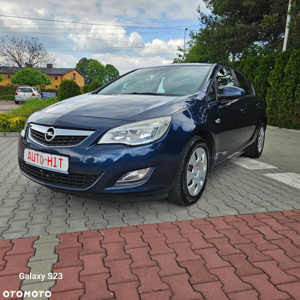 Opel Astra 1.6 Design Edition - 1