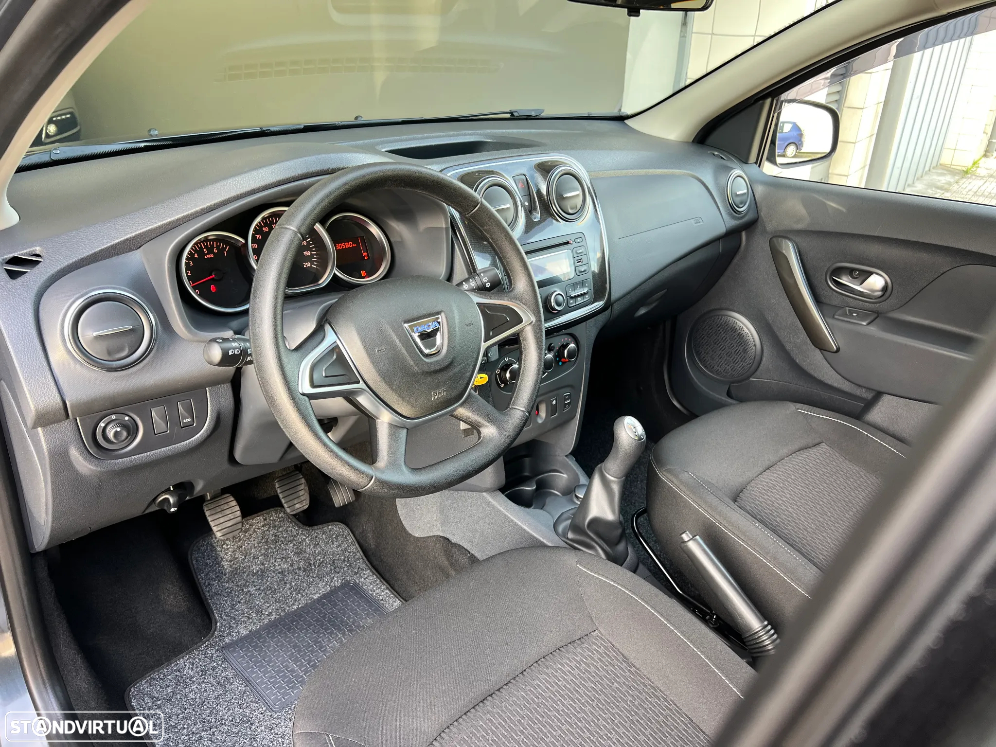 Dacia Sandero 0.9 TCe Pack - 10