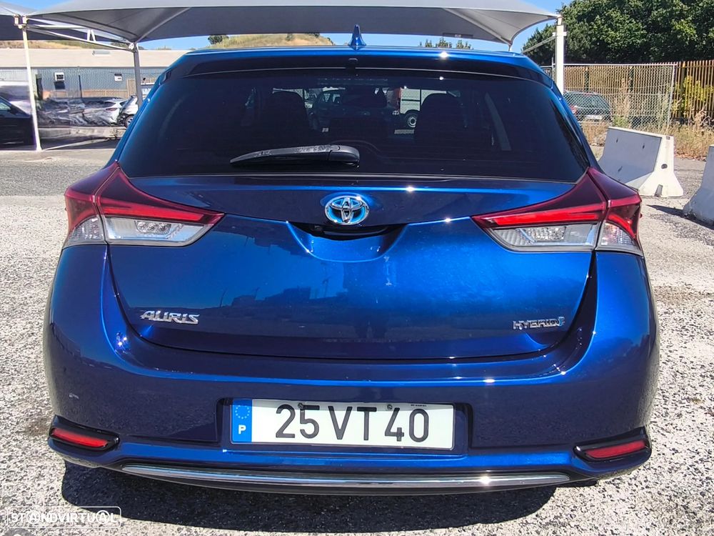 Toyota Auris 1.8 HSD Comfort +P.Sport+Navi - 4