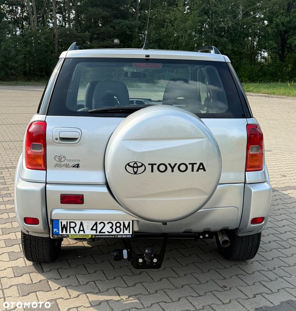 Toyota RAV4 - 10