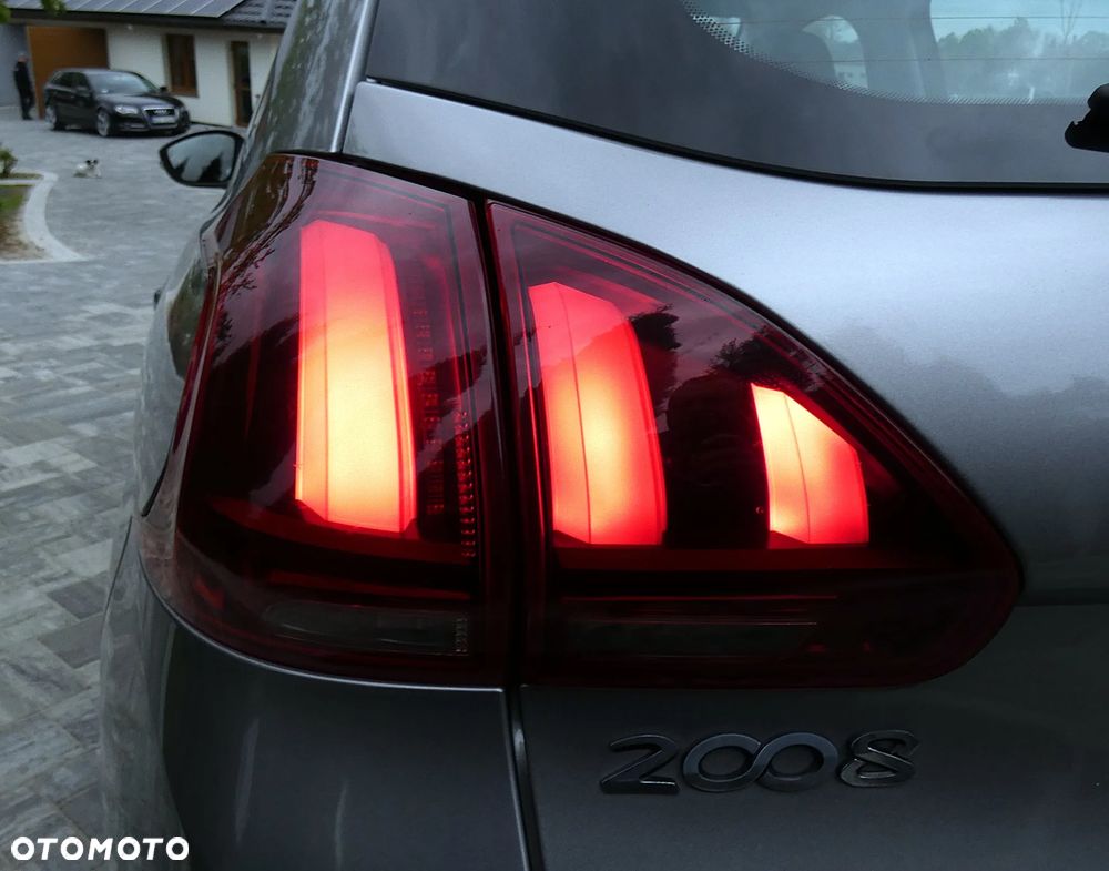Peugeot 2008 1.2 Pure Tech Crossway S&S - 31