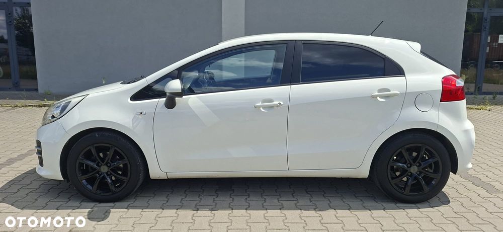 Kia Rio 1.1 CRDI Attract - 24