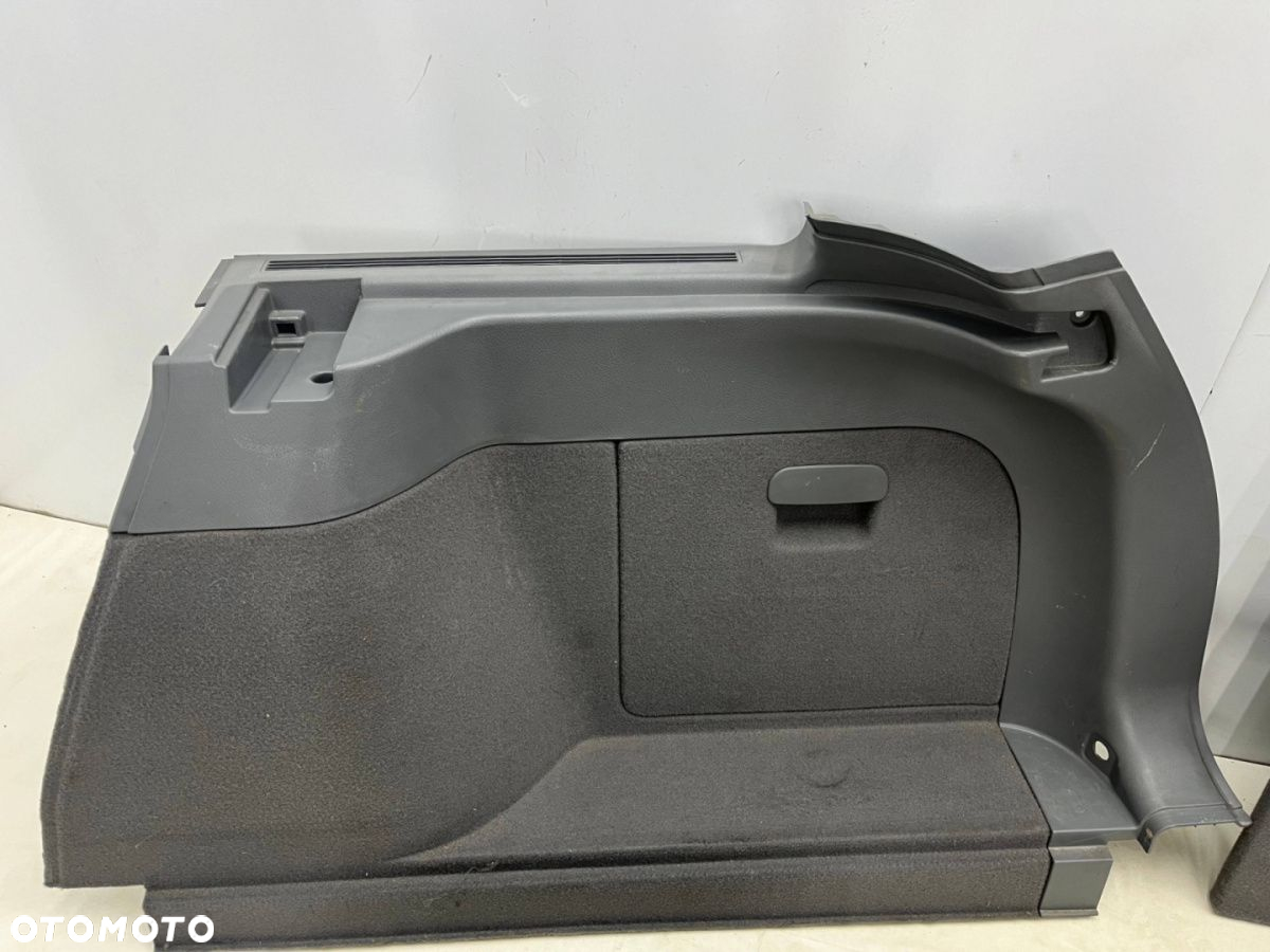 Tapicerka Chevrolet Nubira III J200 KOMBI 05-12r wykładzina wkład dywan schowek boczki bagażnika KPL - 2