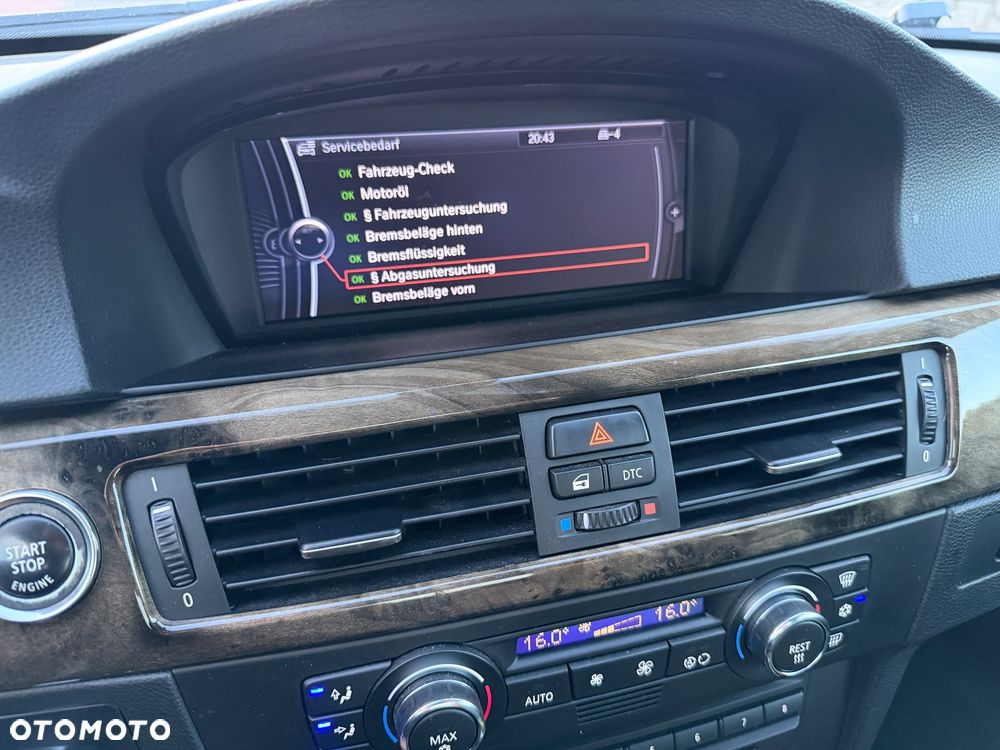 BMW Seria 3 330d M Sport Edition - 35