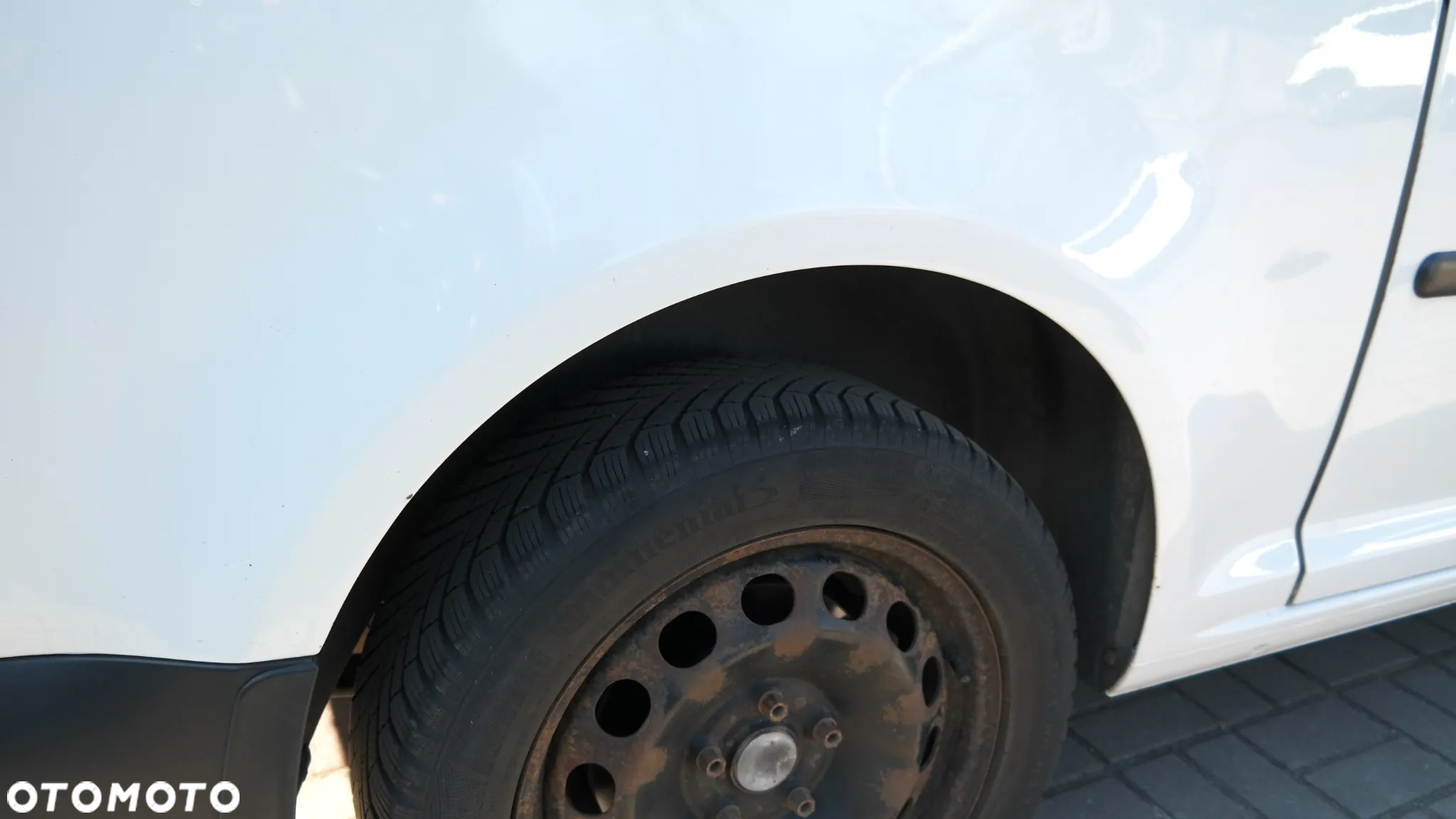 Volkswagen Caddy 2.0 TDI Comfortline DSG - 32