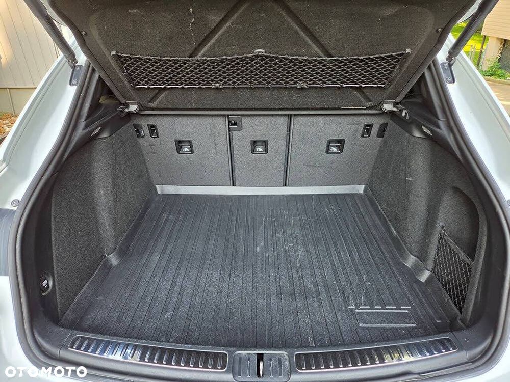 Porsche Macan - 10
