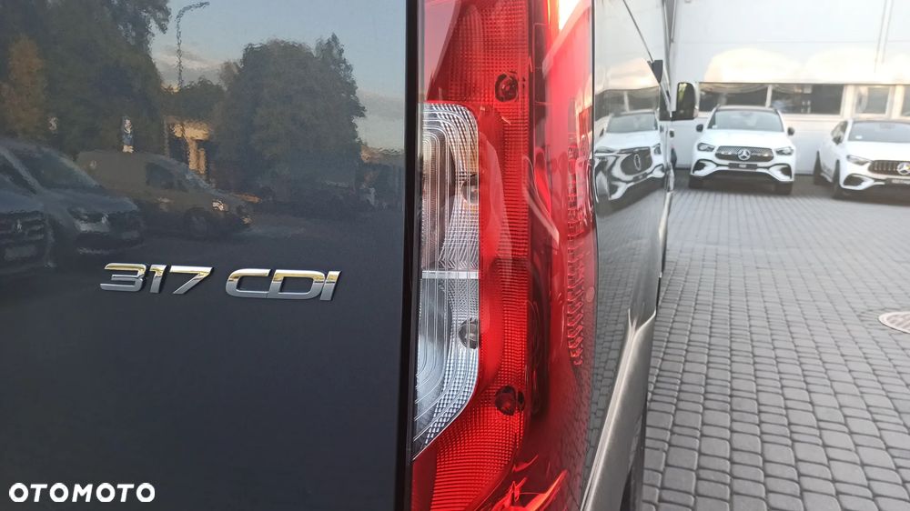 Mercedes-Benz Sprinter - 5