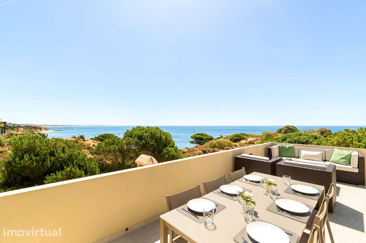 Penthouse em Primeira Linha com Vista Mar e Acesso Direto à Praia - Grande imagem: 5/34