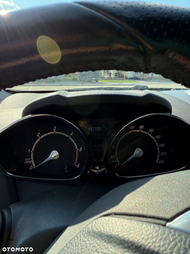 Ford Fiesta 1.5 TDCi Titanium - 10