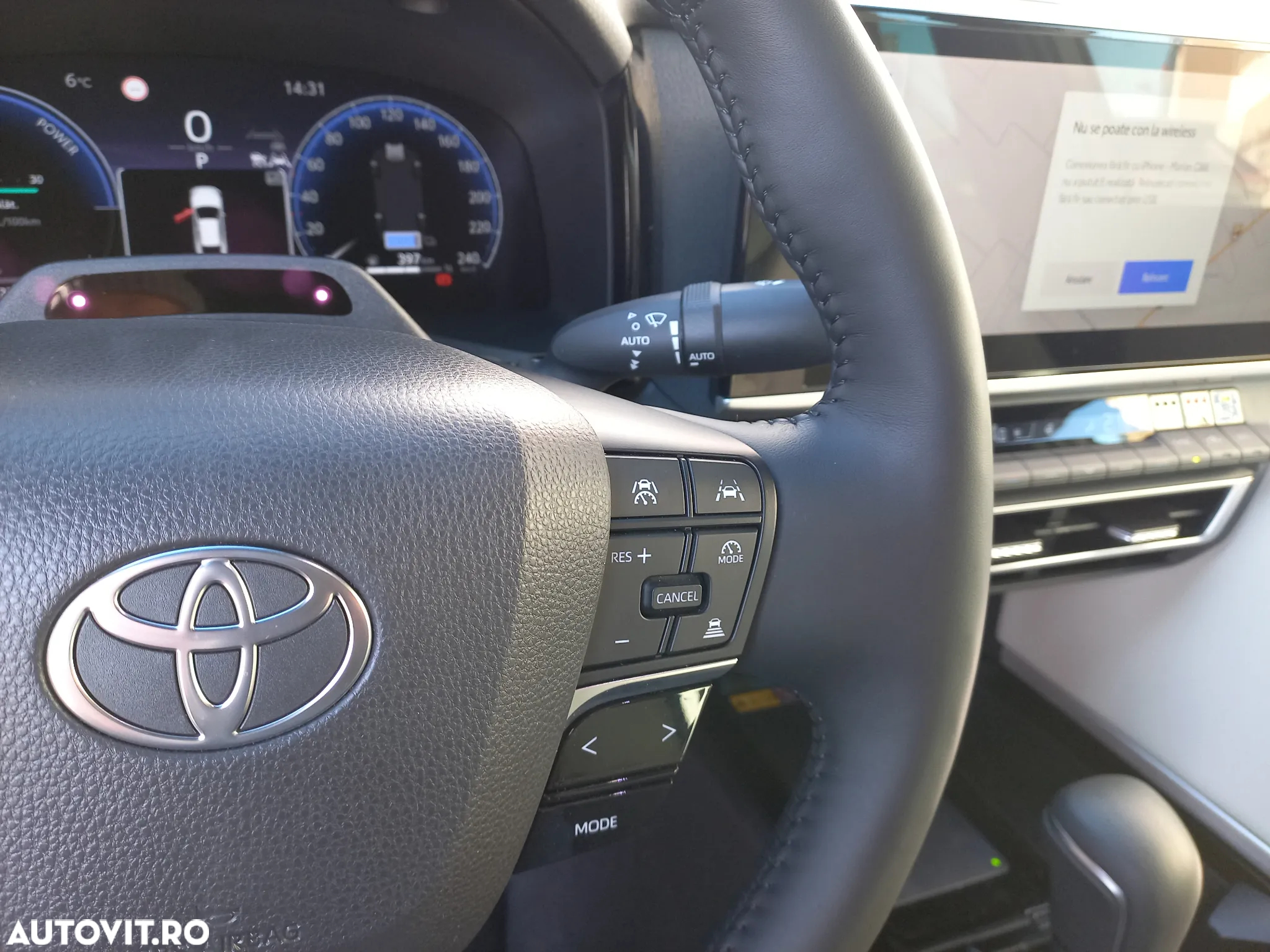 Toyota Camry 2.5 Hybrid Exclusive - 22