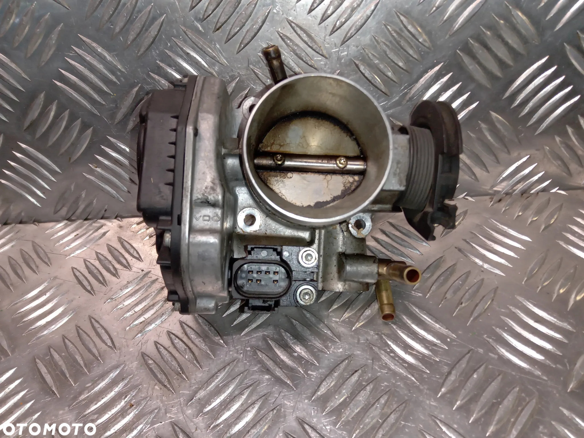 Przepustnica VW Golf IV 1.8 20v 06A133064M - 2