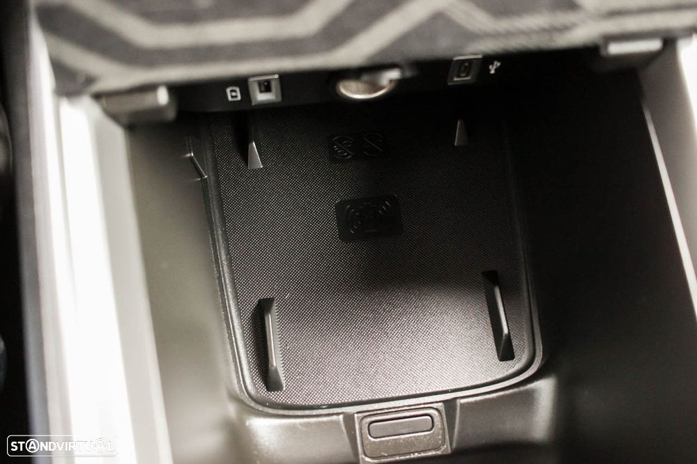 Jeep Avenger Summit - 18