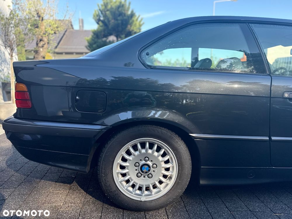 BMW Seria 3 318is - 6