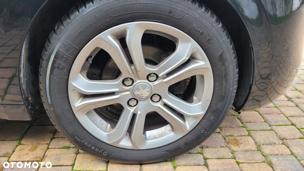 Peugeot 208 120 VTI Automatik Allure - 21