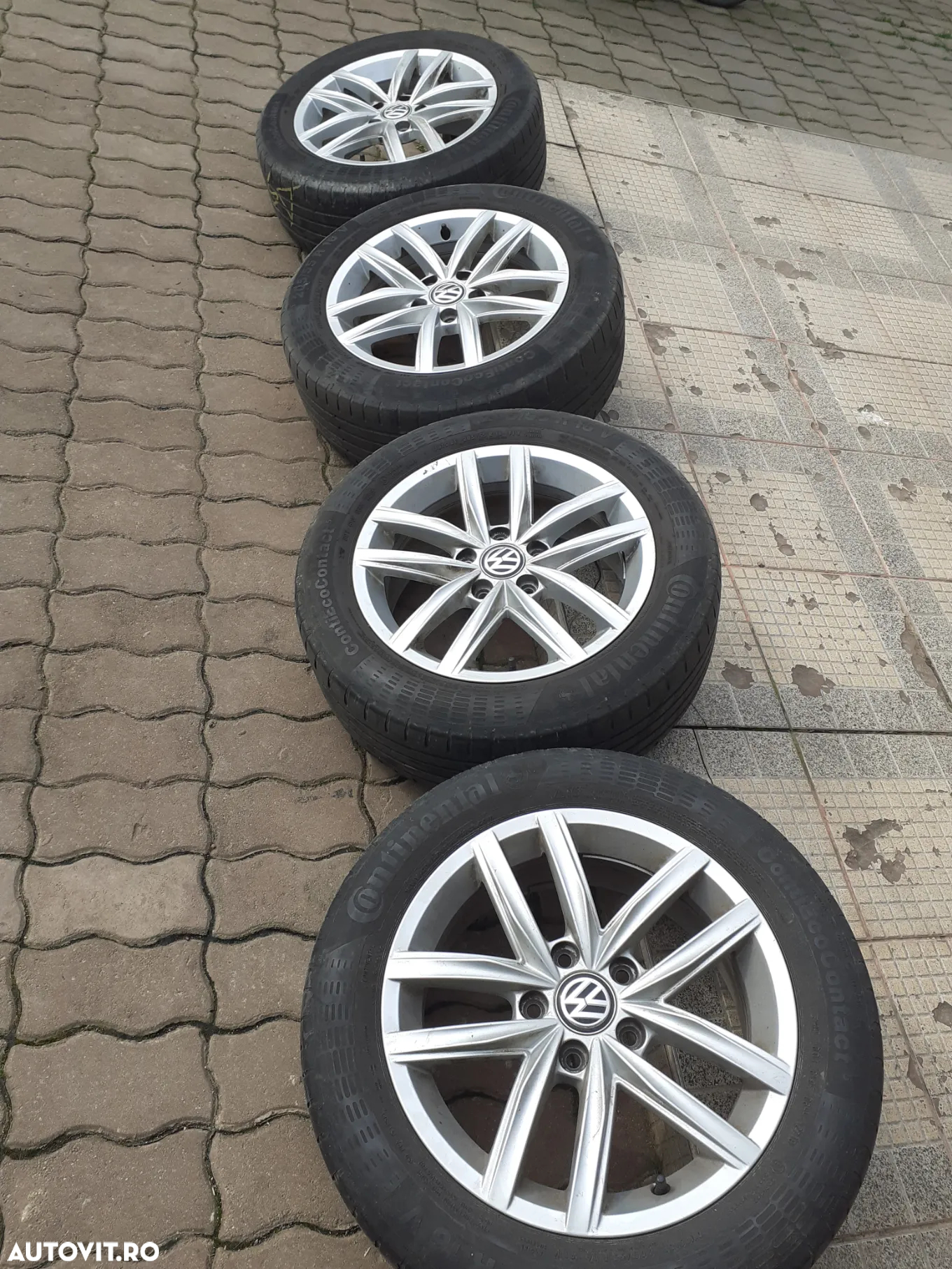 Volkswagen Golf 2.0 BlueTDI Comfortline - 29
