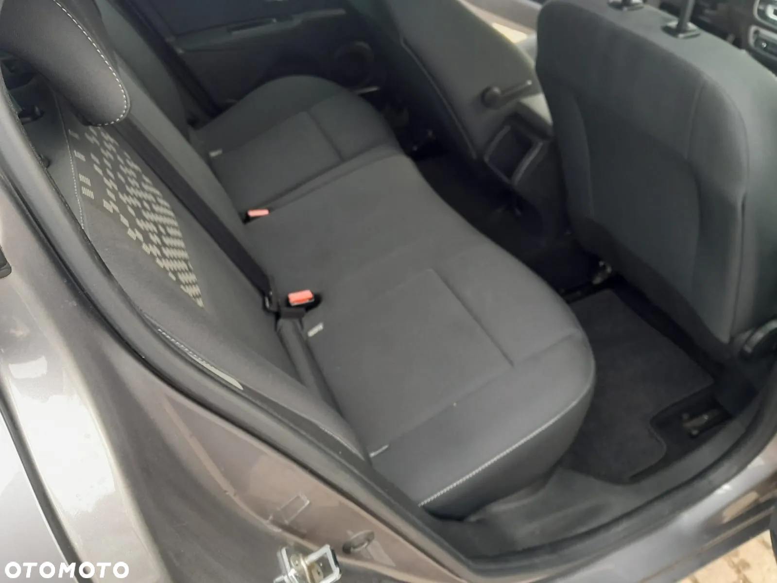 Renault Megane Grandtour ENERGY TCe 115 Start & Stopp Dynamique - 20