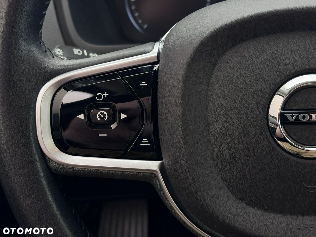 Volvo XC 90 - 26