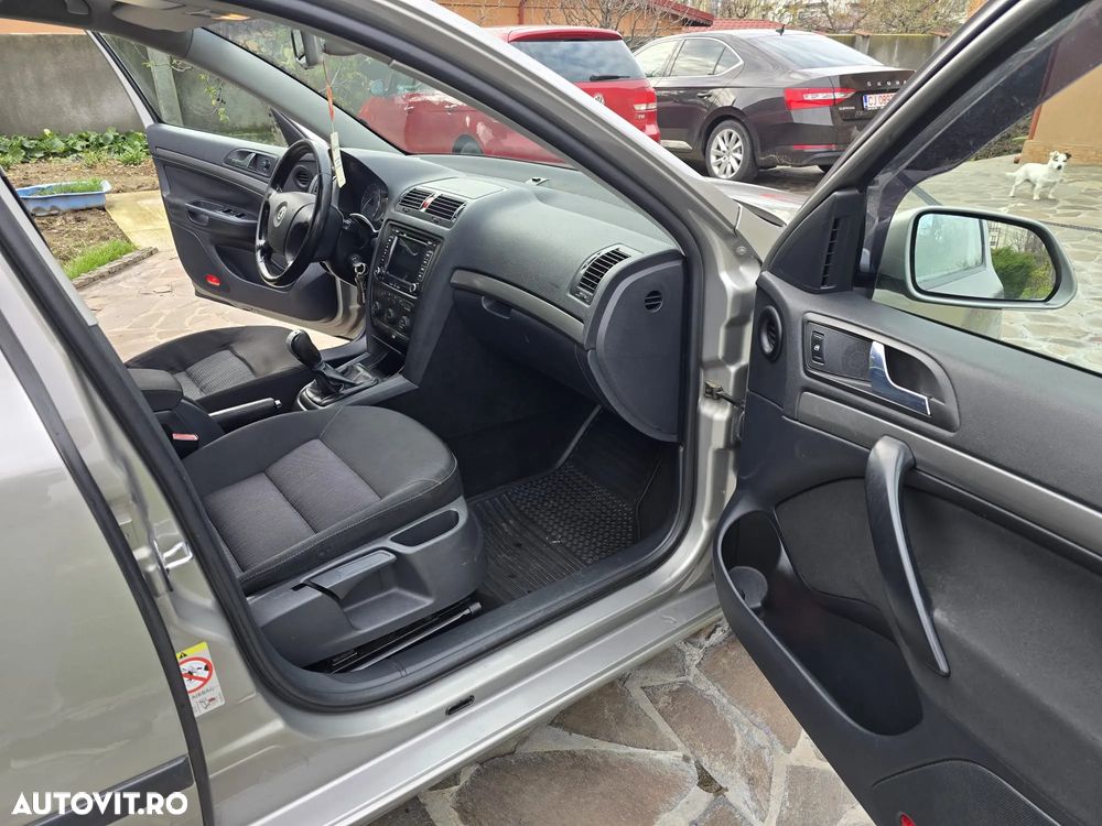 Skoda Octavia Combi 1.9TDI 4x4 - 9