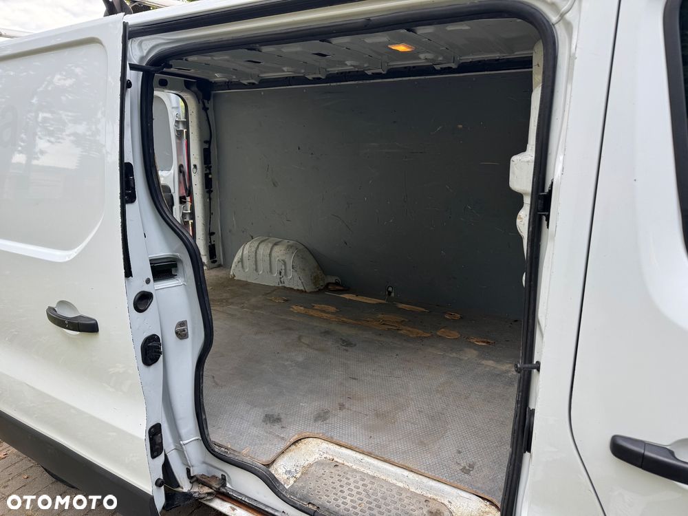 Opel Vivaro - 14