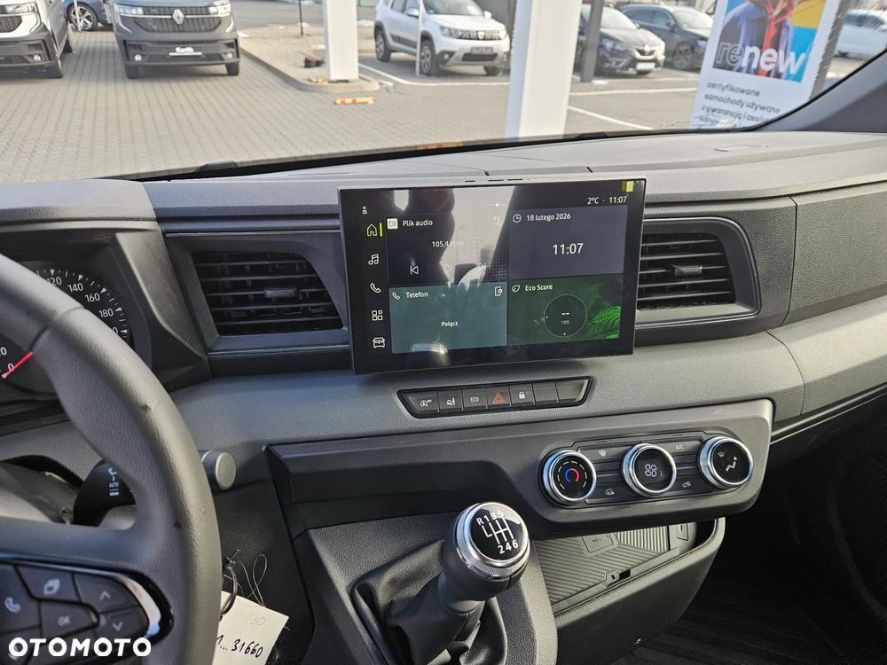 Renault nowy Master laweta/najazd 170 KM - 17