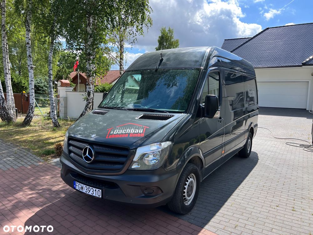Mercedes-Benz Sprinter - 1