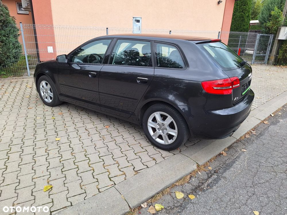 Audi A3 Sportback - 16
