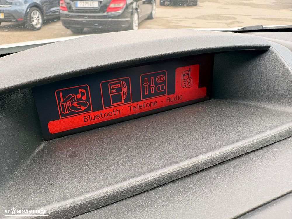 Peugeot e-partner - 16