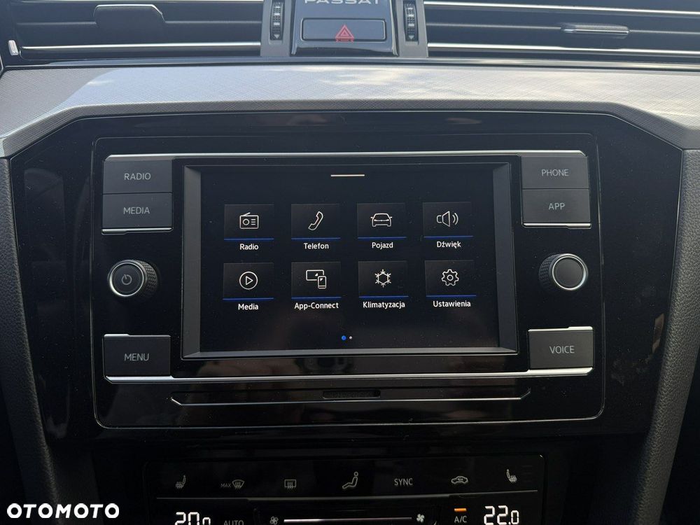 Volkswagen Passat - 17