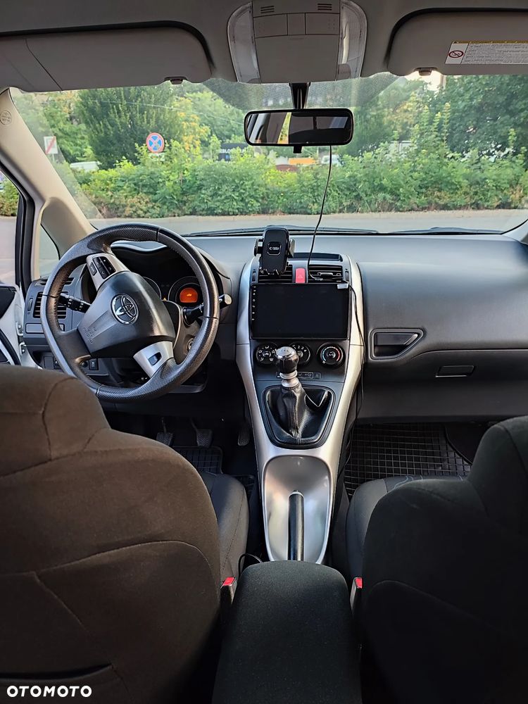 Toyota Auris 1.6 Valvematic Life - 16