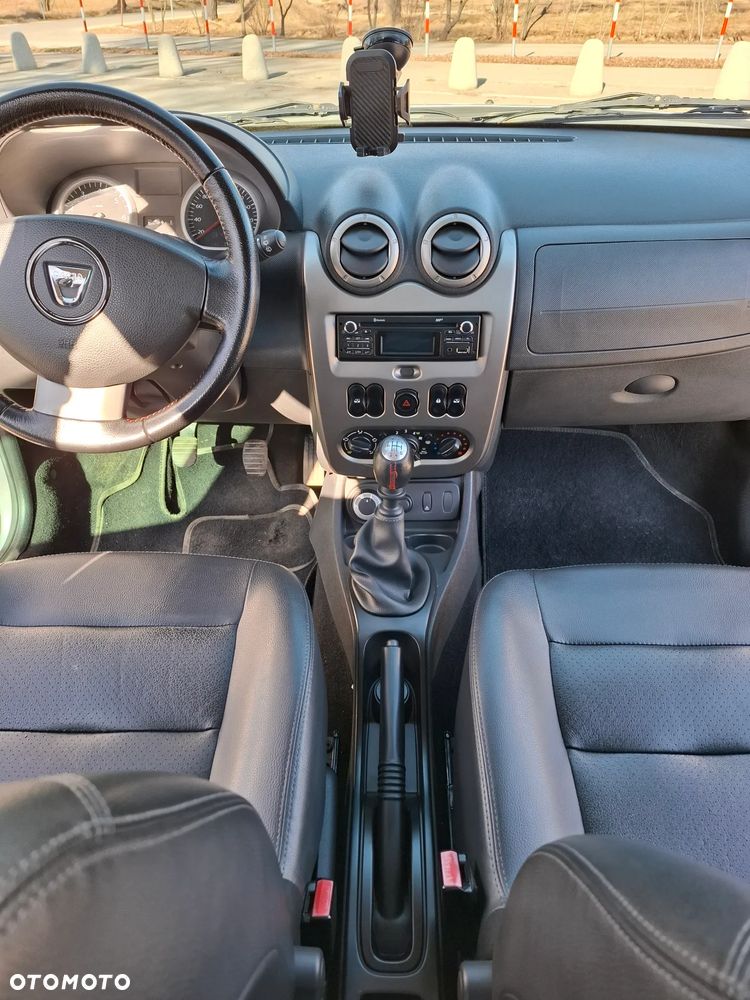 Dacia Duster 1.6 16V 105 4x4 Laureate - 18