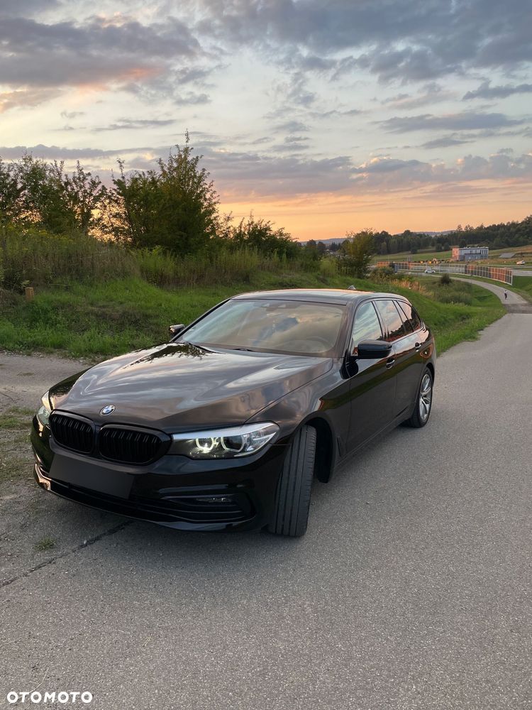 BMW Seria 5 520d xDrive - 34