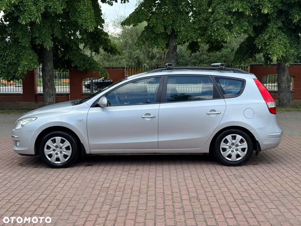 Hyundai i30 1.6 Comfort - 9