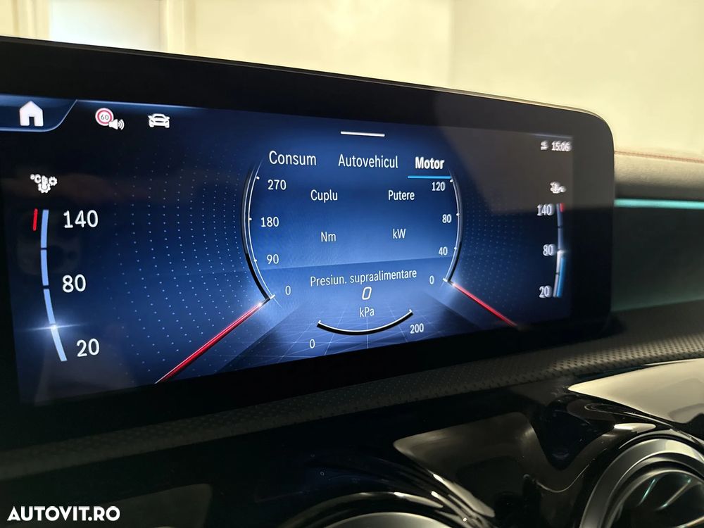 Mercedes-Benz CLA 180 7G-DCT Progressive - 25