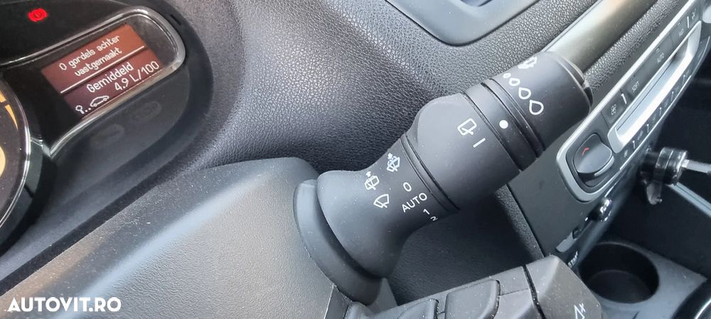 Renault Megane Energy dCi Zen - 11