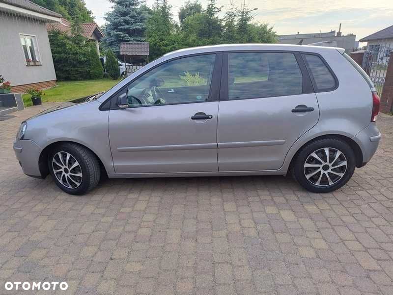 Volkswagen Polo - 4