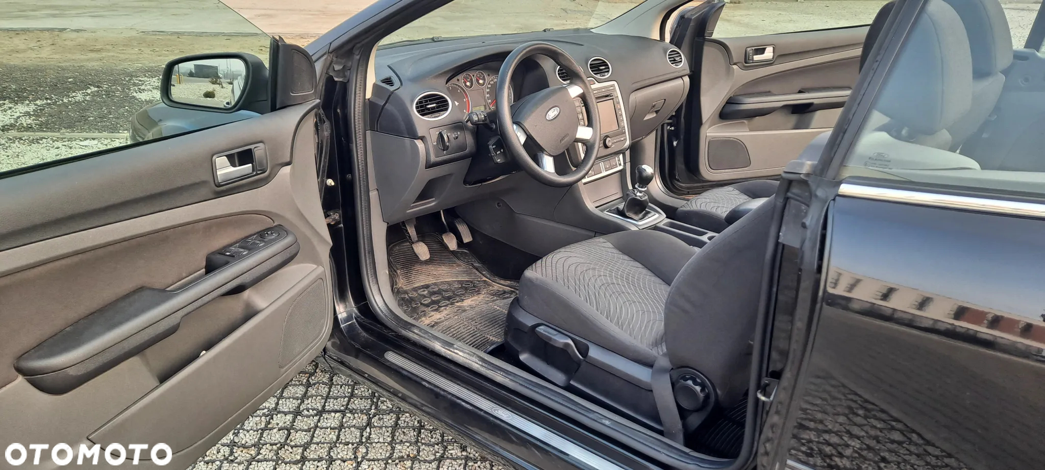 Ford Focus Coupe-Cabriolet 2.0 TDCi DPF Black Magic - 15