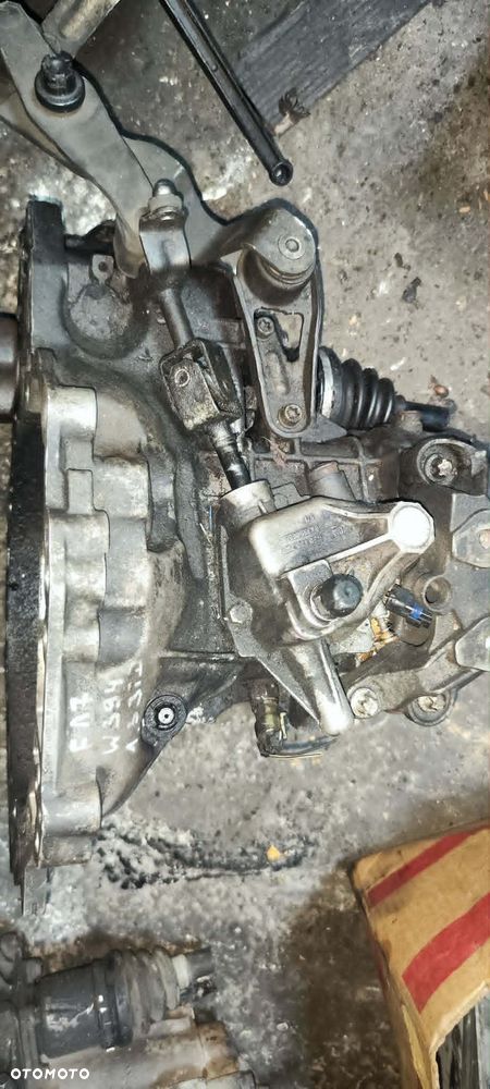 Skrzynia biegów Opel Meriva Zafira Corsa 1.6 16V F17 W394 - 1