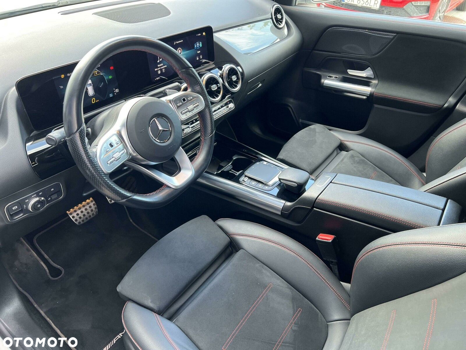 Mercedes-Benz GLA - 10