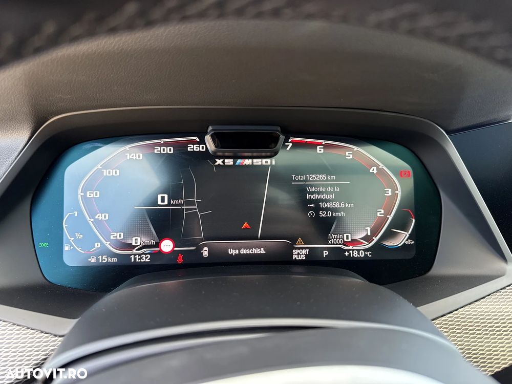 BMW X5 M M50i - 24