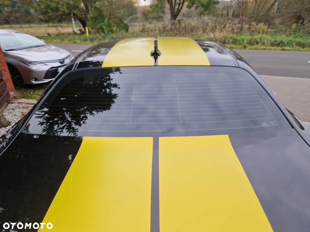 Dodge Challenger - 23