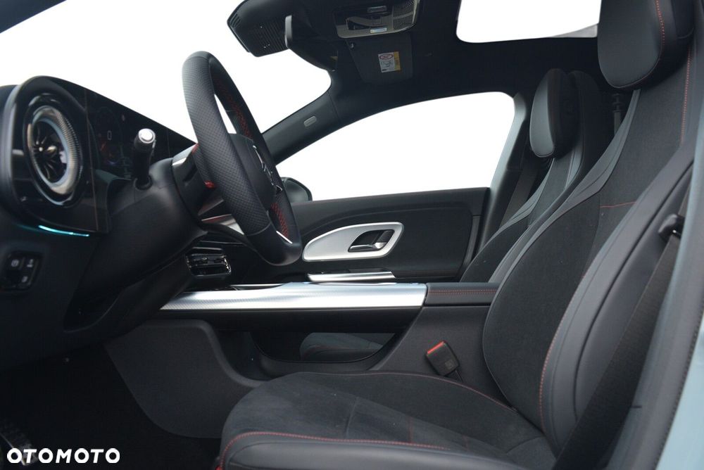 Mercedes-Benz CLA 180 mHEV 8G-DCT - 7