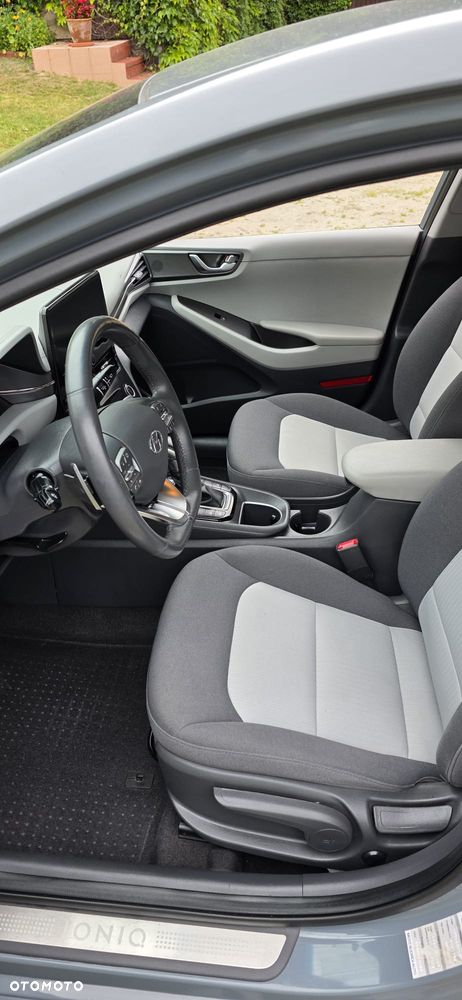 Hyundai IONIQ Hybrid Premium - 9