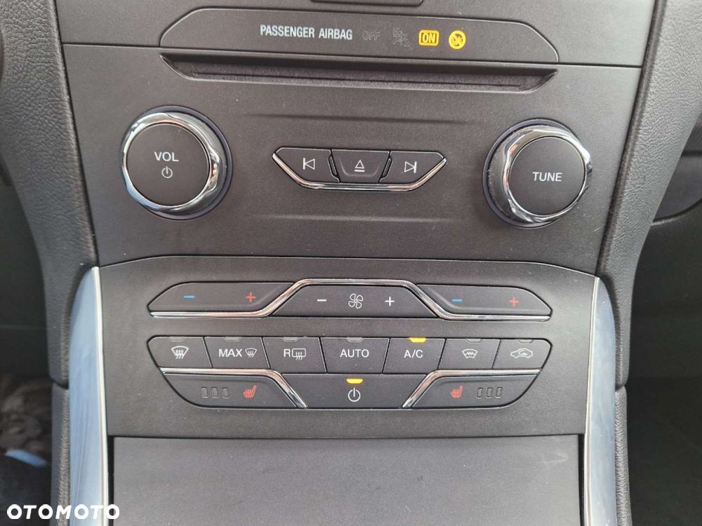 Ford Galaxy - 15